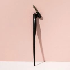 À L'AISE LTD Oblique Nib Holder