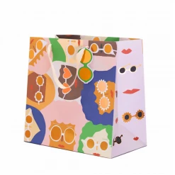 Carolyn Suzuki Gift Wrap Things Sunnie Girls - Large Gift Bag