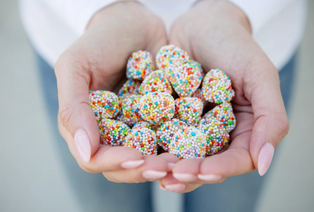 Candy Club Treats! Confetti Drop Candy 4 Candy Club Treats! Confetti Drop Candy